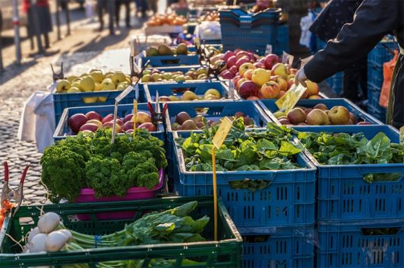 Recrutement de vendeur au marché